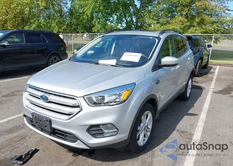 2018 Ford Escape Se из США, поврежденный, VIN 1FMCU9GD0JUD42021